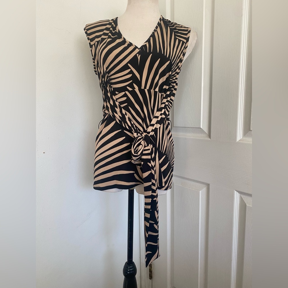 Joseph Ribkoff Geometric Pullover Top - Picture 4 of 10